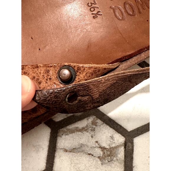 Brown Leather Split-Toe Flats with Bow Detail - Picture 5 of 12